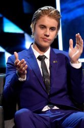 دانلود سریال Comedy Central Roast of Justin Bieber