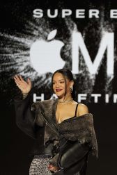 دانلود فیلم The Apple Music Super Bowl LVII Halftime Show Starring Rihanna 2023